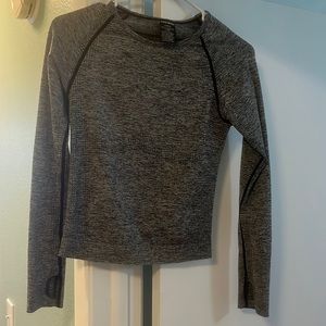 Long sleeve cropped pink VS seamless top